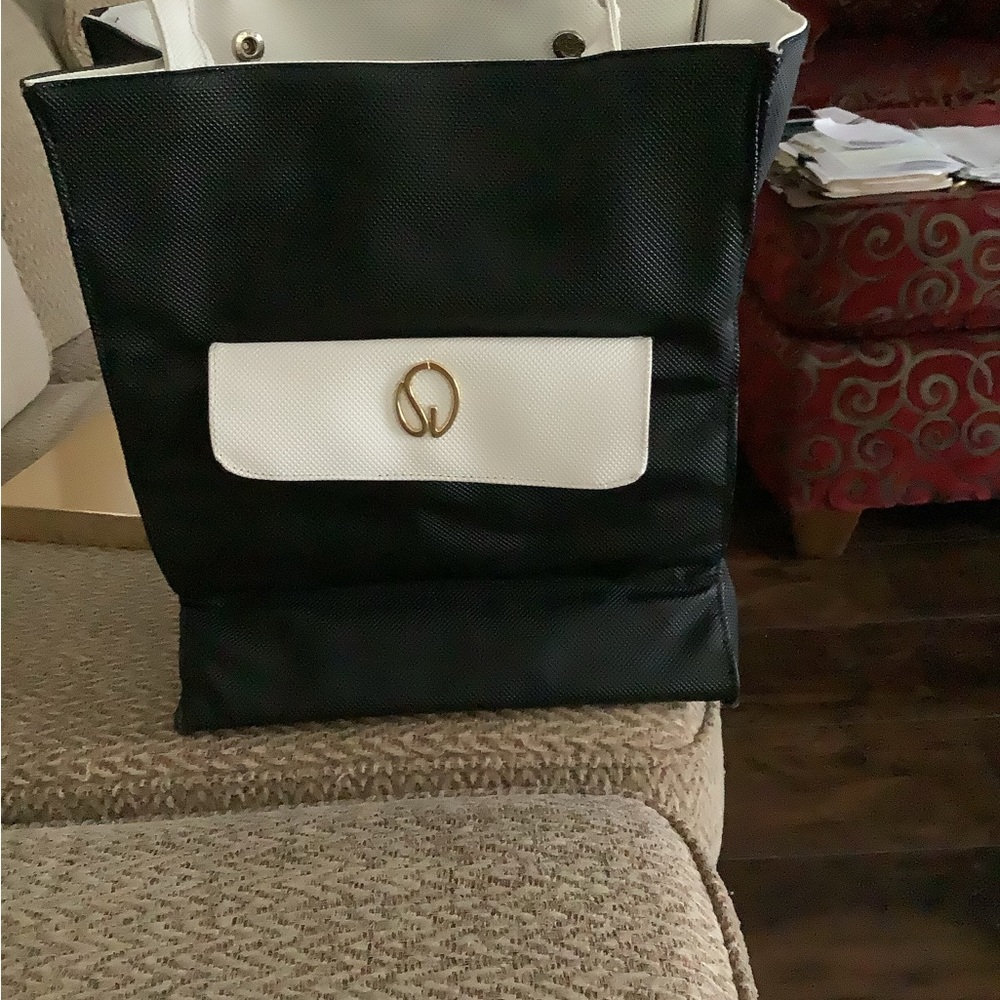 St. John Black and White Tote Bag